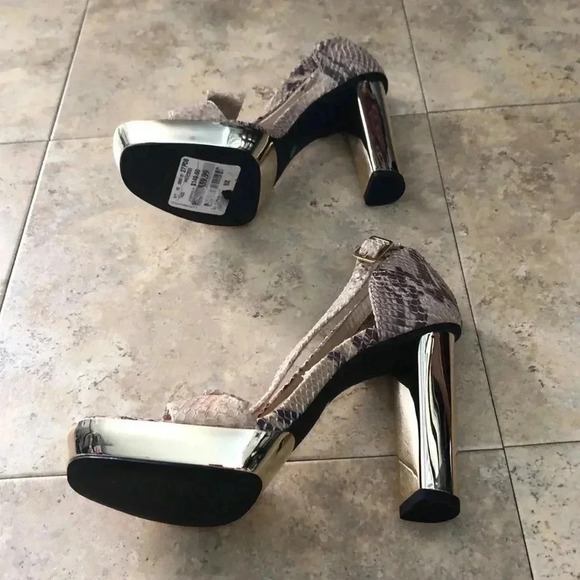 Michael Michael Kors Snake Printed Sandals - Heels - Picture 3 of 12